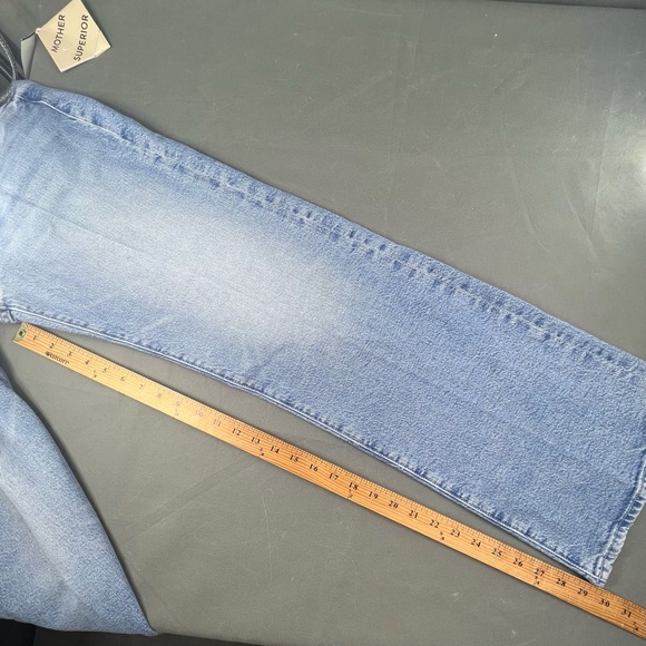 NWT MOTHER The Lasso Sneak High Rise Jeans in Sow Surreal Sz 28 - Picture 13 of 14